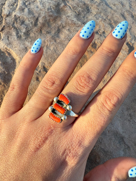 Size 9 Vintage 1990s Red Coral & Sterling Silver Ring