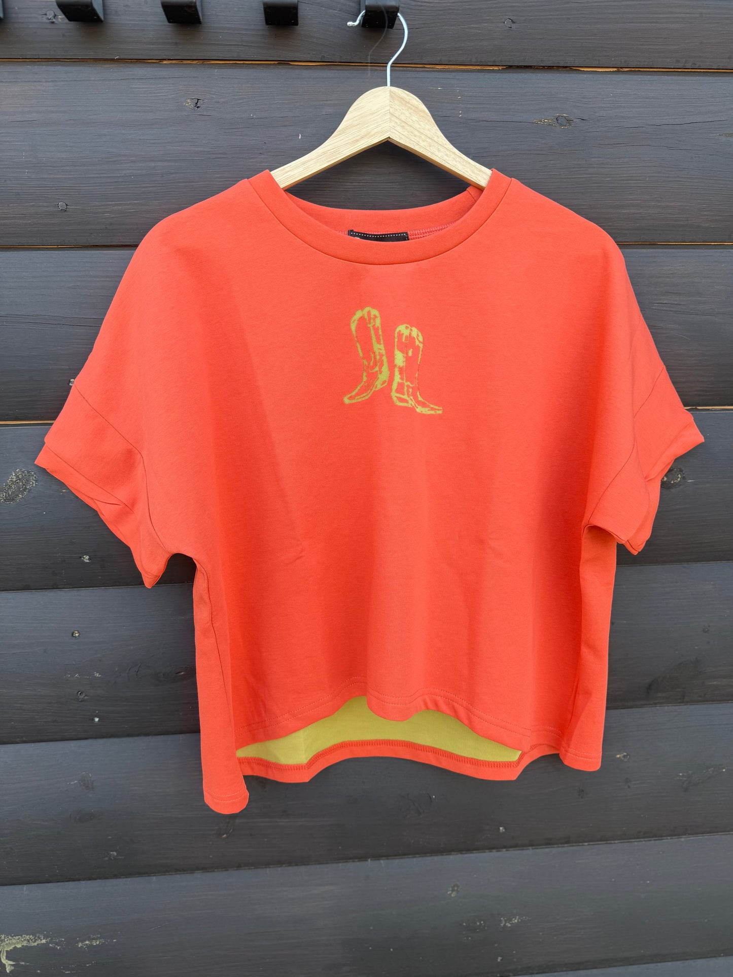 Caliente Stomp Tee