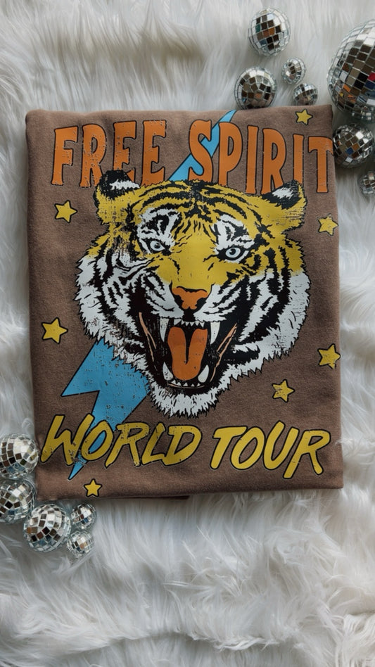 World Tour Tee (2 colors)